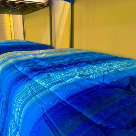Stop Inn Stay Hostel Houston Extérieur photo