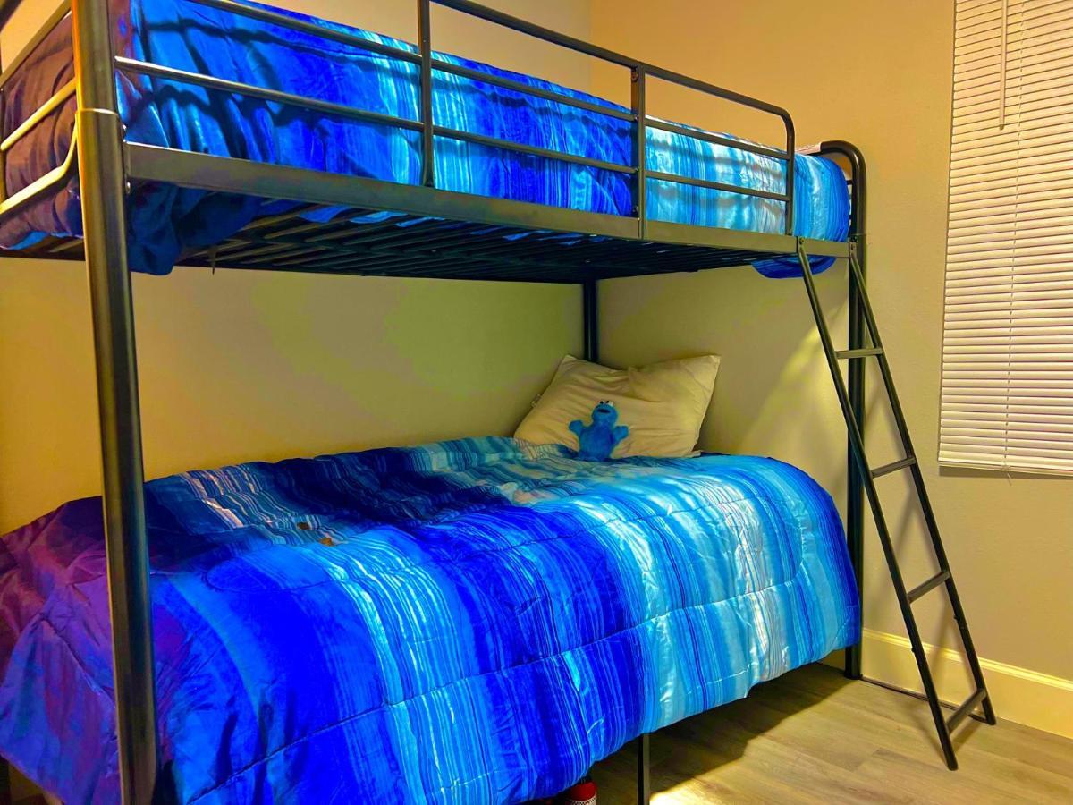 Stop Inn Stay Hostel Houston Extérieur photo